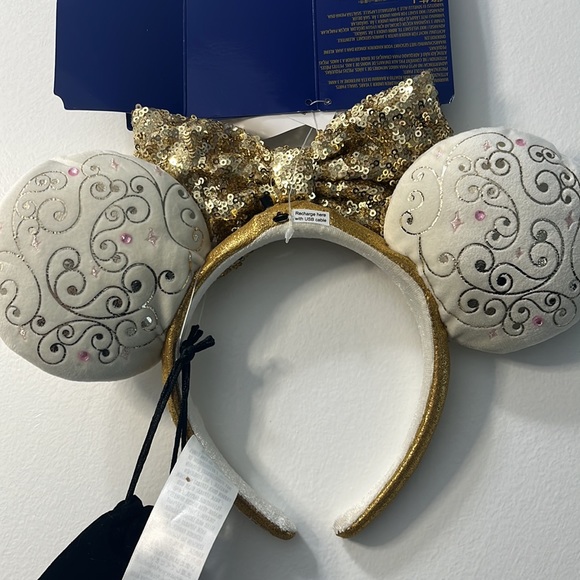 Disney’s 50th Anniversary Limited Edition Light up Minnie Ears - Picture 6 of 6